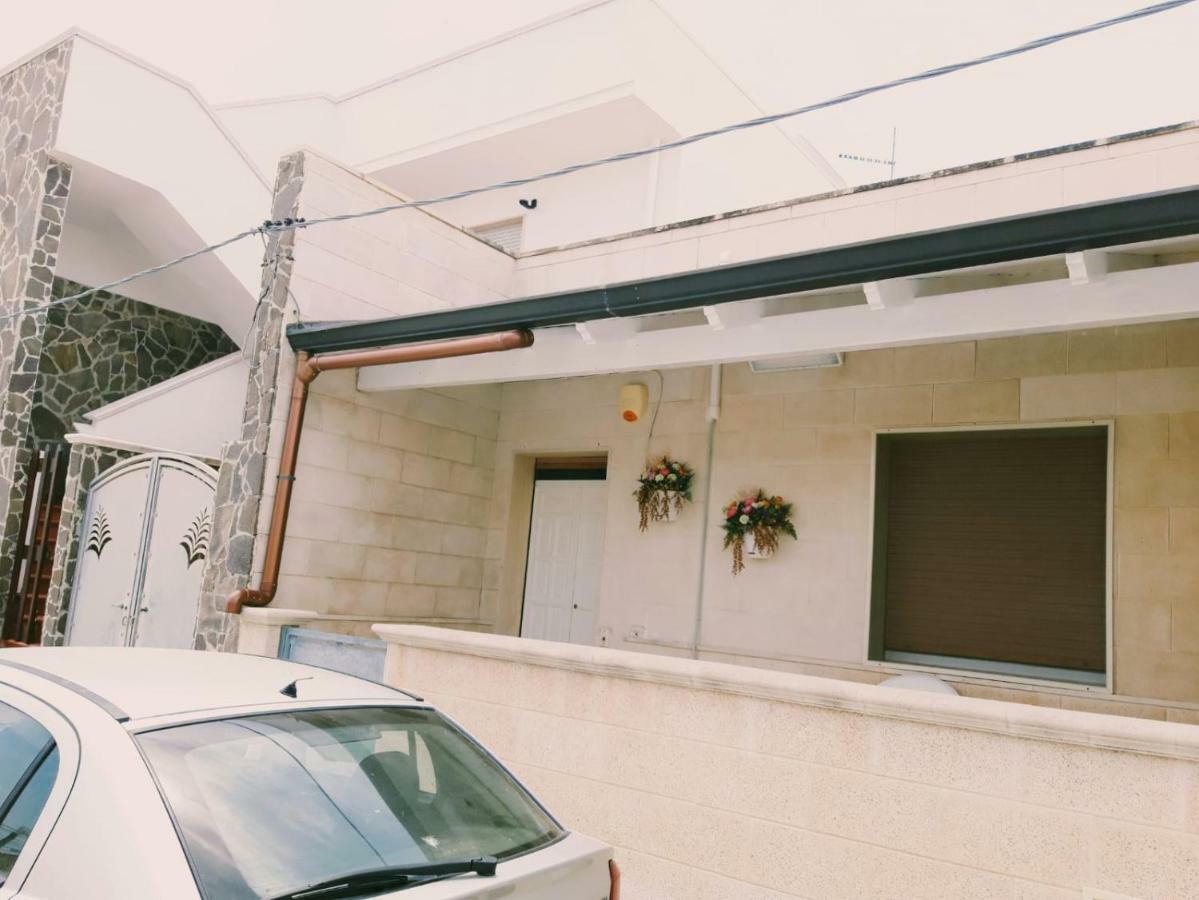 Casa Vacanze Sonia Torre Lapillo Exterior photo