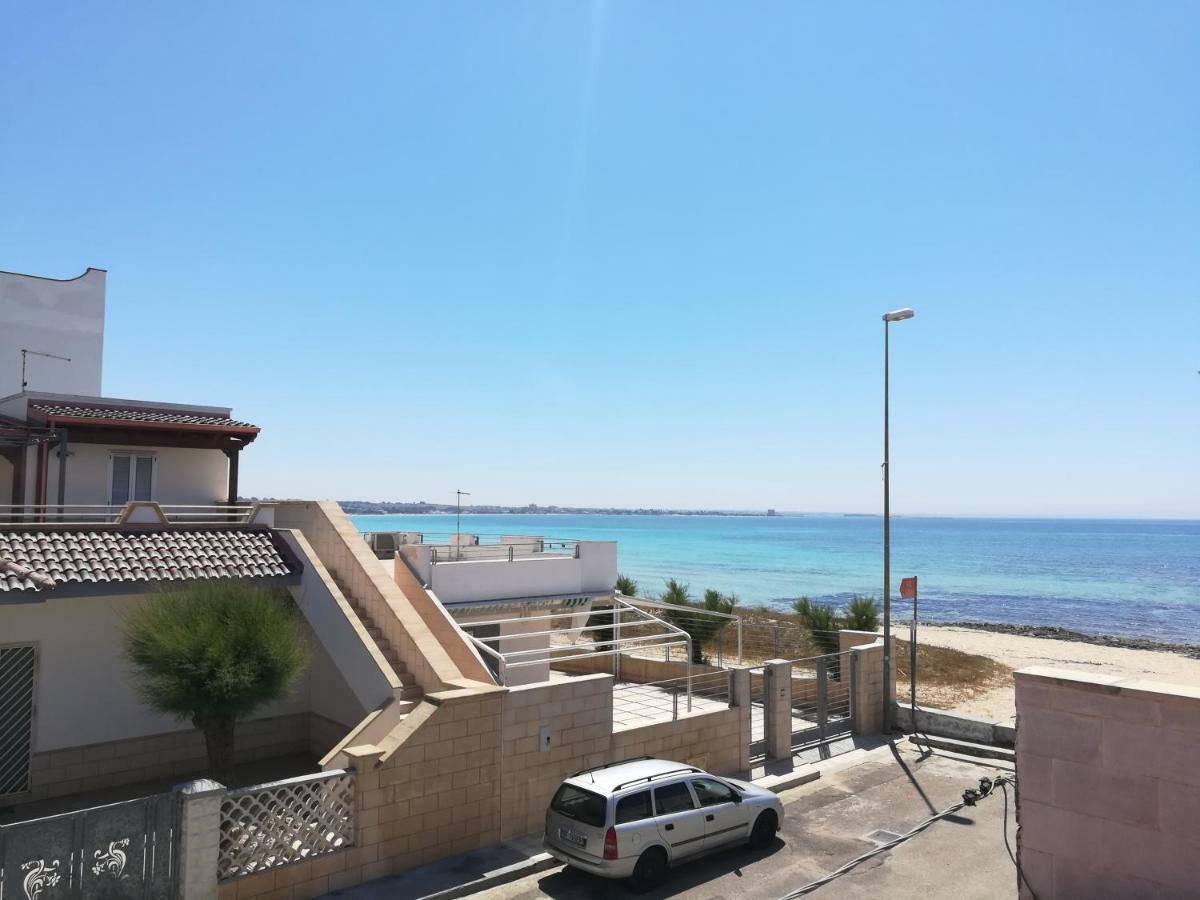 Casa Vacanze Sonia Torre Lapillo Exterior photo
